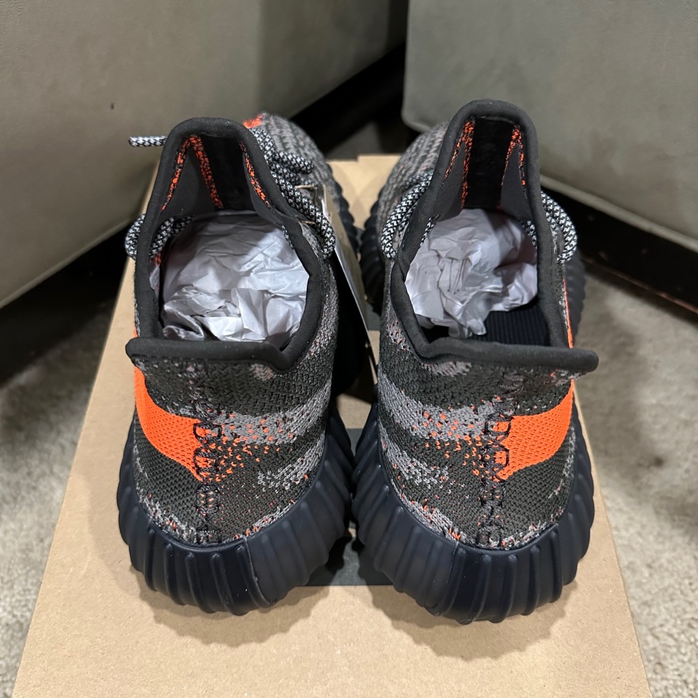 BNWT Yeezy 350 V2 Carbon Beluga - Picture 6 of 7